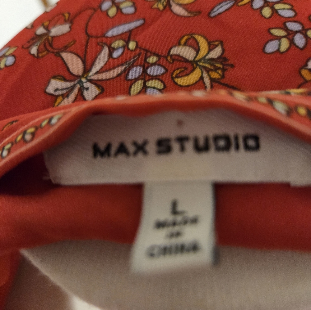 Max Studio Floral Red  Dress. 321 - Picture 6 of 6